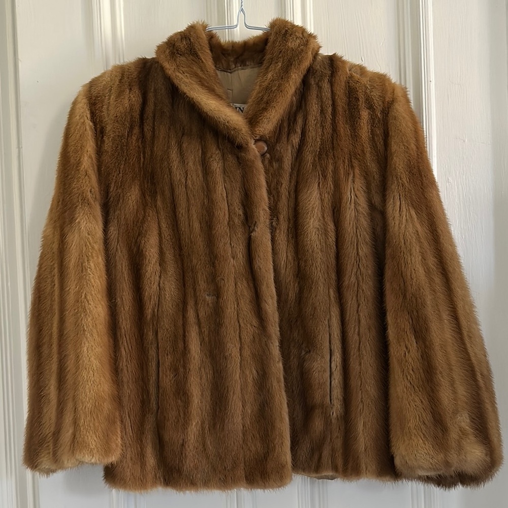 Sz S Elegant Brown Fur Coat